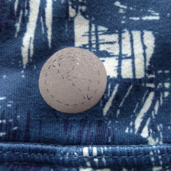 THREADS 4 THOUGHT leggings - Picture 8 of 8